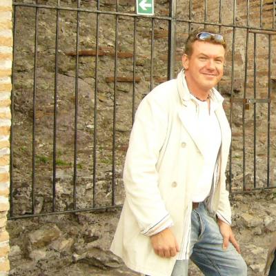 Robert 55 ans Oldenburg Allemagne