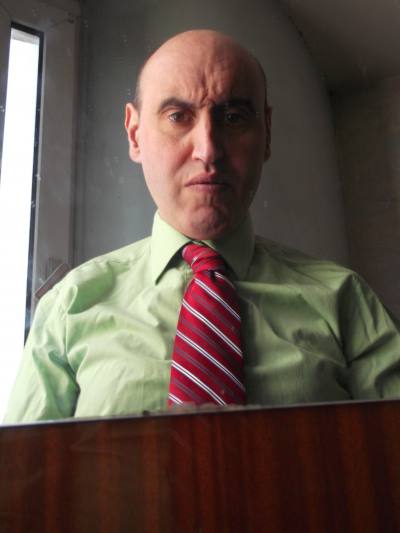 Foudil 57 ans Saint-denis France