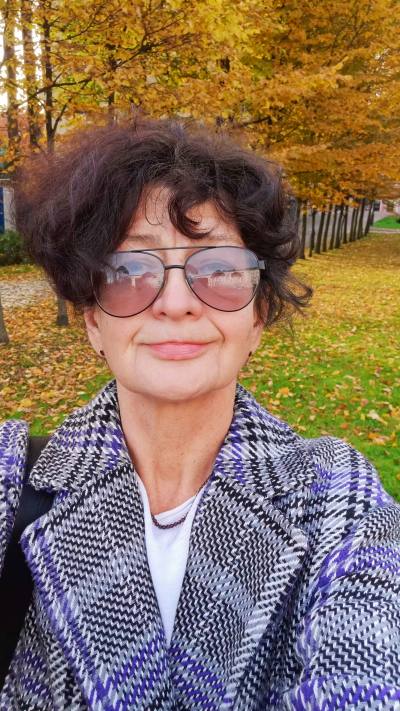 Irina 60 ans Kaliningrad  Russie