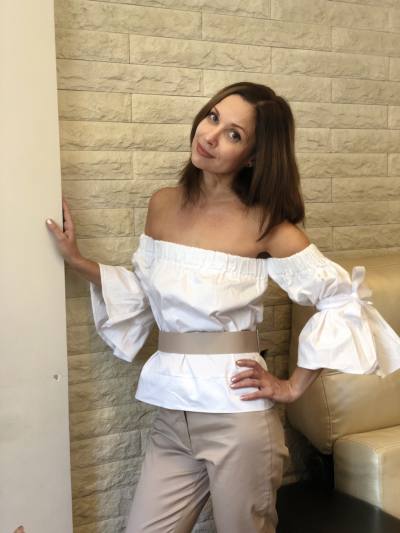 Elena 53 ans Saratov Russie