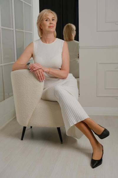 Irina 48 ans St.petersbourg Russie