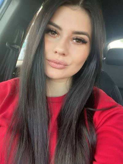 Iryna 30 ans Chuhuiv Ukraine