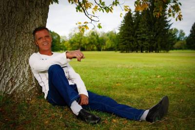 Robert 58 ans Montreal Canada