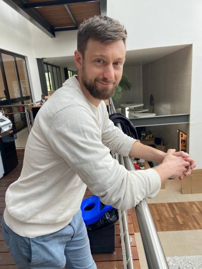 Brian 31 лет Bondoufle Франция