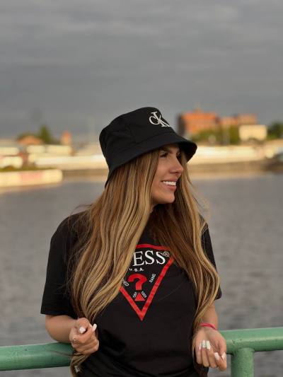 Вика 24 ans Харьков Ukraine