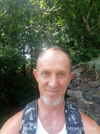 Frédéric 55 лет Aurillac  Франция