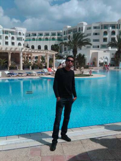 Saief 36 лет Beb Arouss Тунис
