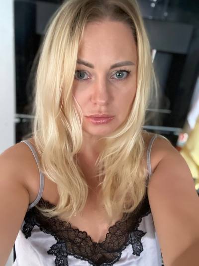 Irina 41 ans Krasnoyarsk Russie