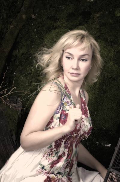 Julia 46 ans Samara Russie