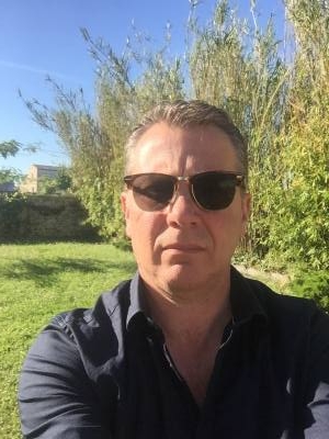 Johann 52 ans Royan France