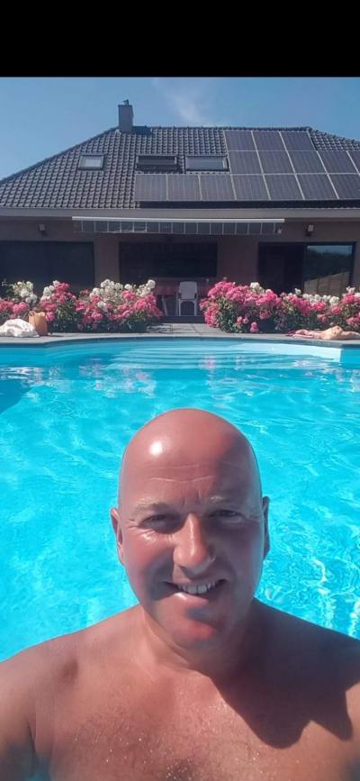 Gontran 46 ans Aiseau  Belgique