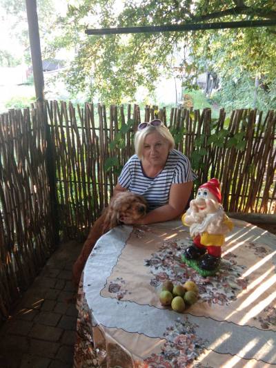 Antonina 73 ans Minsk Biélorussie