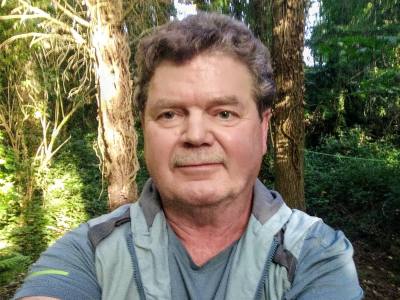 Noel 61 ans Saint Brieuc  France