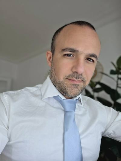 Edy 41 лет Enghien Бельгия