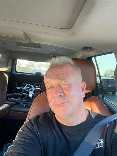 Paul 61 ans Helsinki Finlande