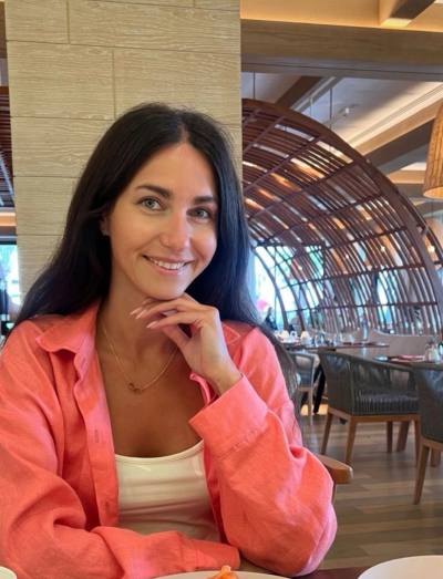 Elena 39 ans Minsk Biélorussie