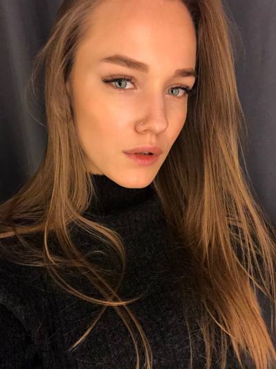 Kseniya 28 ans Kharkov Ukraine