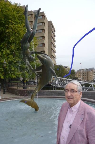 Robert 83 лет Cestas  Франция