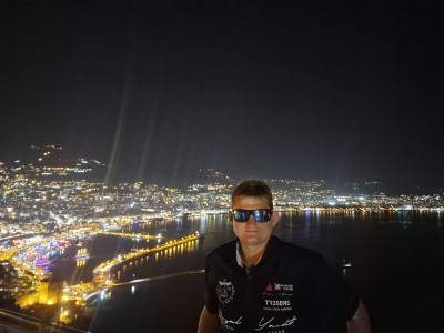 William 21 ans Heide  Allemagne
