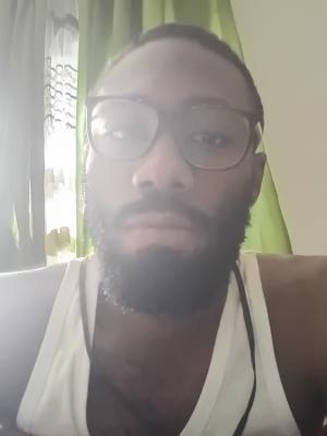 Franck 27 лет Libreville  Франц. Гвинея