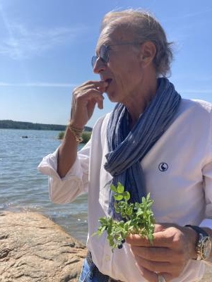 Stephane 70 лет Gannat Франция