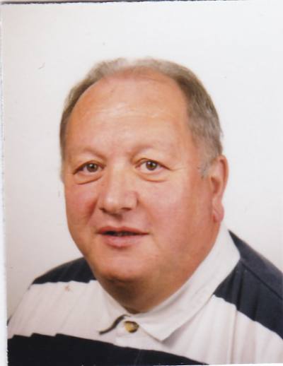 Fred 74 ans Villebois France