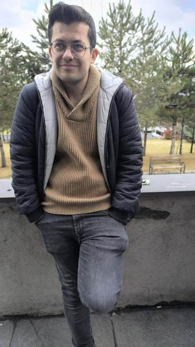 Caner 26 лет Kayseri Турция