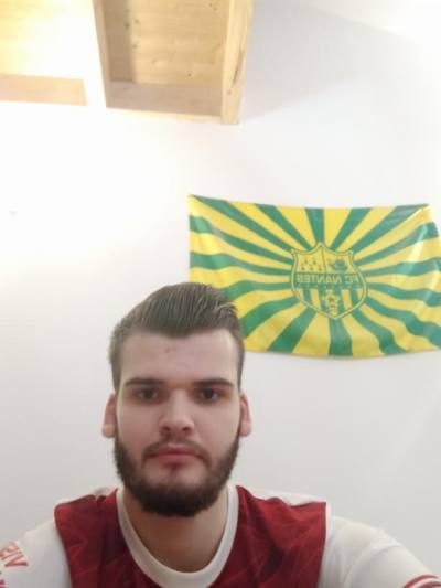 Florian 26 лет Orvault Франция