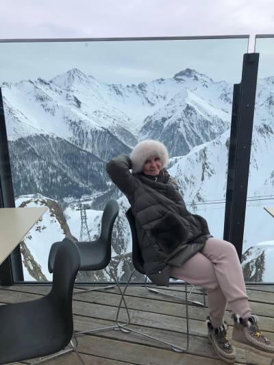Olga 52 ans санкт петербург Russie