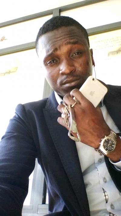 Nicolas 32 лет Libreville Gabon  Франция