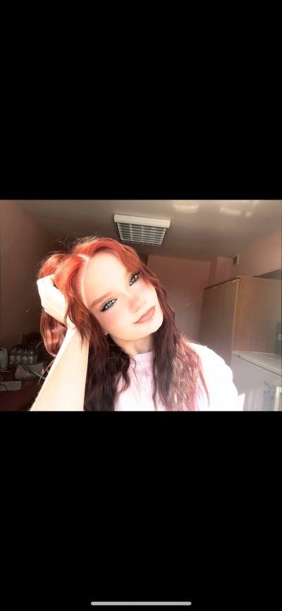Лиза 19 ans Жодино Biélorussie