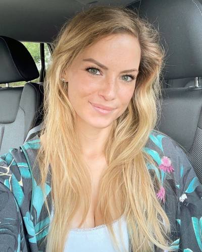 Elena 39 ans Kyiv Ukraine