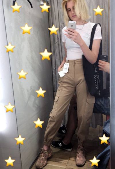 Alena 24 ans Kharkov Ukraine