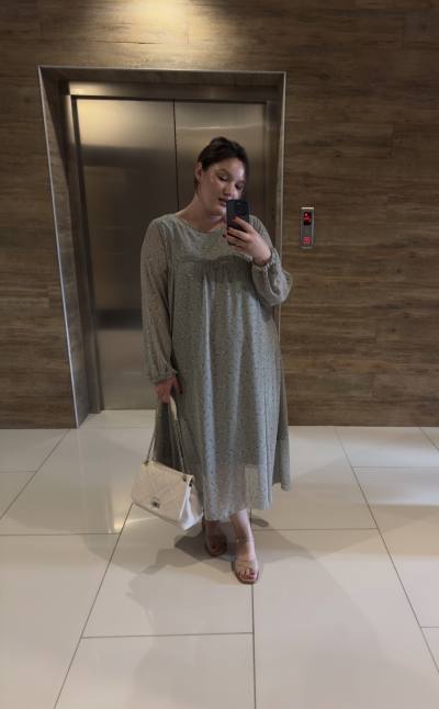 Poline 30 ans Irkutsk Russie