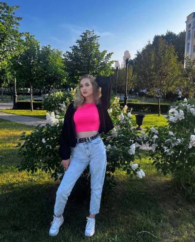 Milashka 29 ans Düsseldorf Allemagne