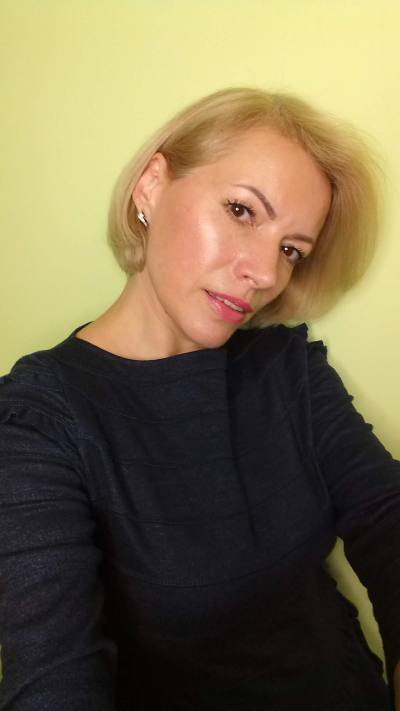 Yulia 52 ans Dnepr Ukraine