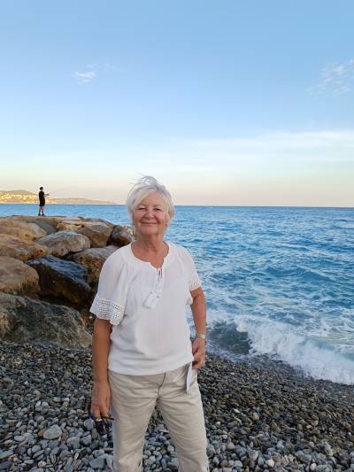 Liubov 69 ans Nice France