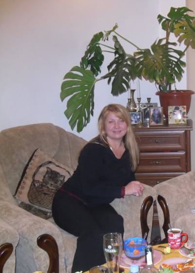 Elena 60 ans Odessa Ukraine