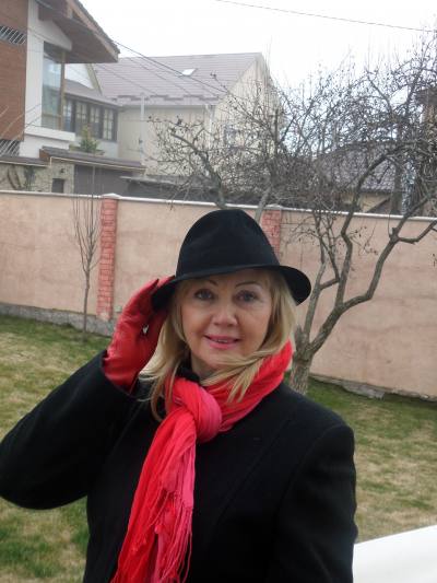 Inna 63 ans Odessa Ukraine