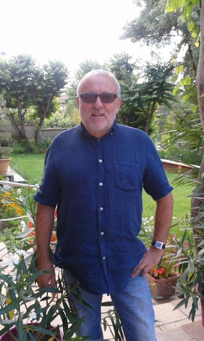 Alain 72 лет Albi Франция