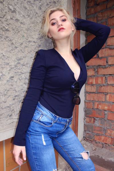 Lizaveta 27 ans Minsk Biélorussie