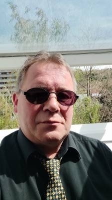 Rudi 59 лет Namur Бельгия