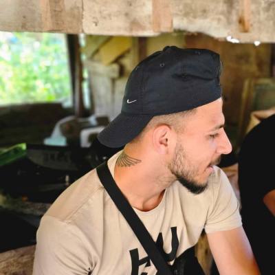 Mustafa 28 лет Wertheim Германия