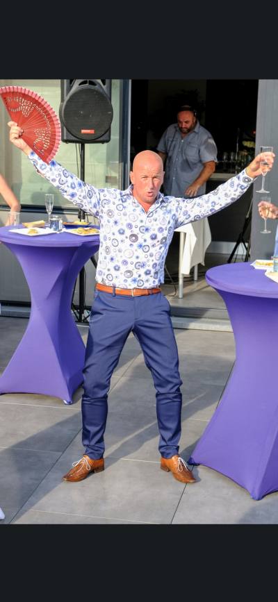Gontran 46 ans Aiseau  Belgique