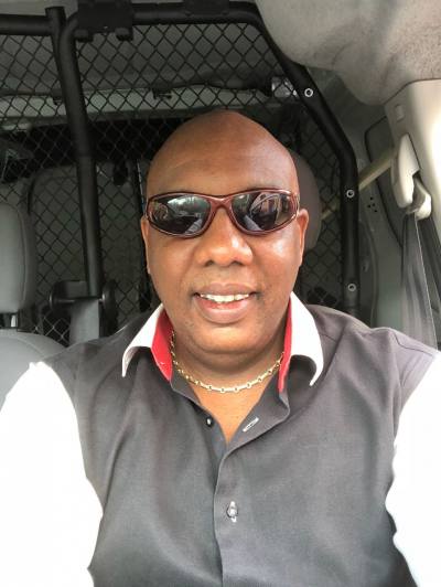 William 62 лет Marin Мартиники