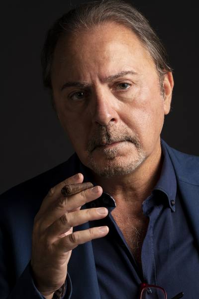 Fabrizio 60 ans Genova Italie