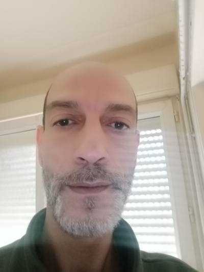 Nabil 50 ans Metz France