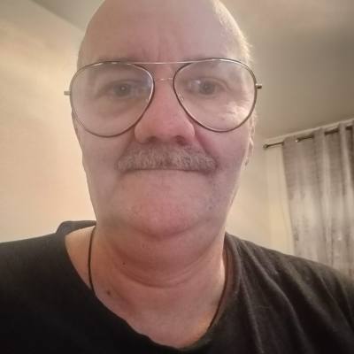 Jean pierre 64 лет Tours Франция