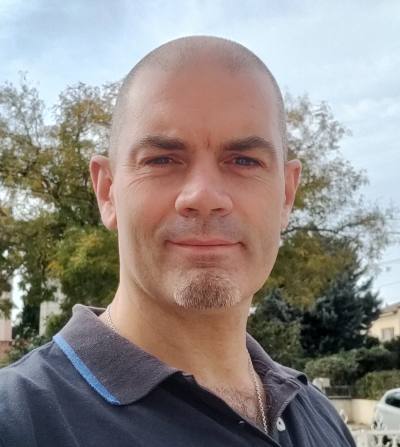 David 50 лет Saint Clair Sur Les Monts Франция