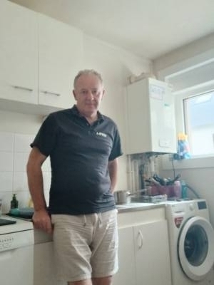 Christophe 58 ans Dinan France